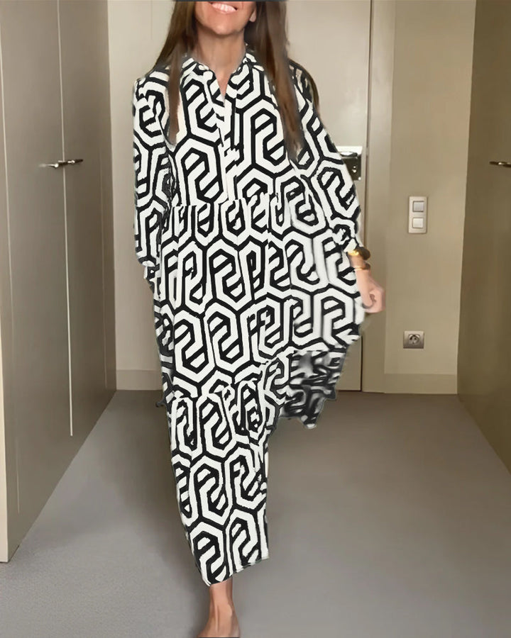 Šaty s devítibodovými rukávy a geometrickým potiskem