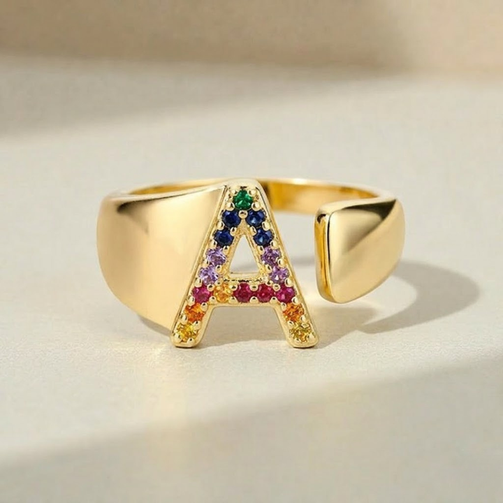 Zlatý prsten s písmenem dle výběru