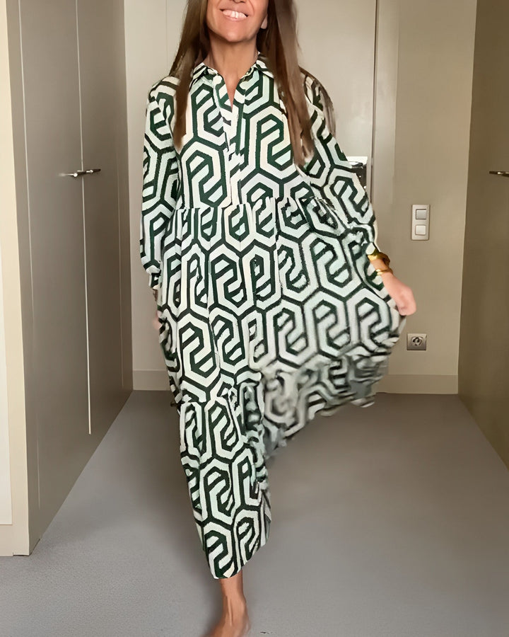 Šaty s devítibodovými rukávy a geometrickým potiskem