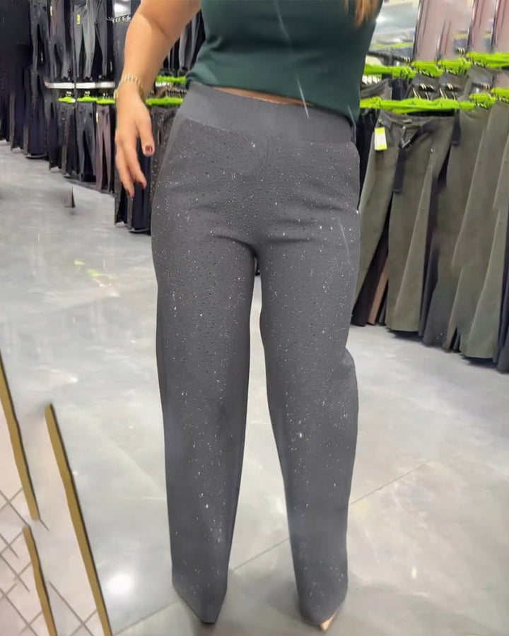 Široké trendy a pohodlné kalhoty