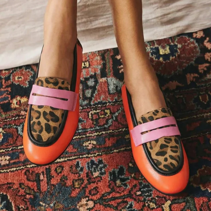 Sia – šik mokasíny v safari stylu