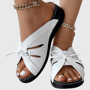 Bílá