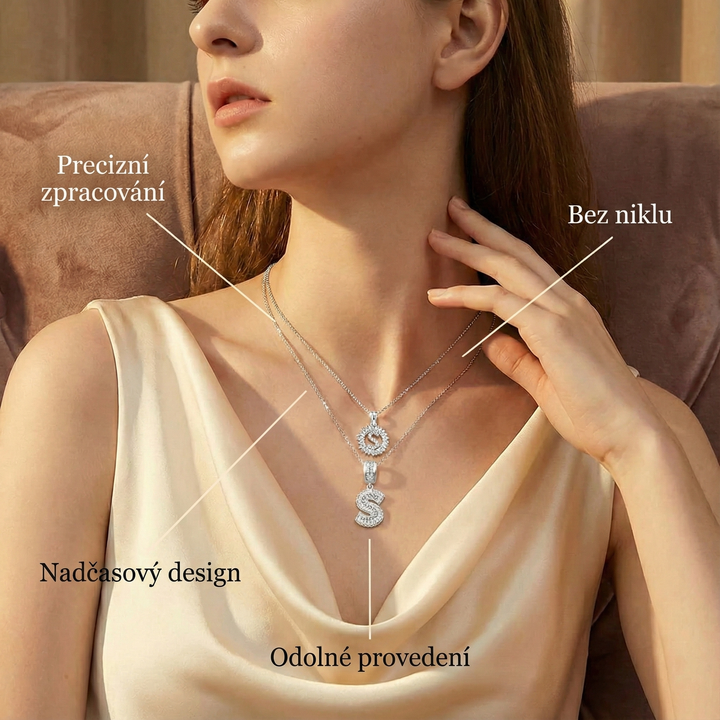Sada moissanitových náhrdelníků s iniciálou